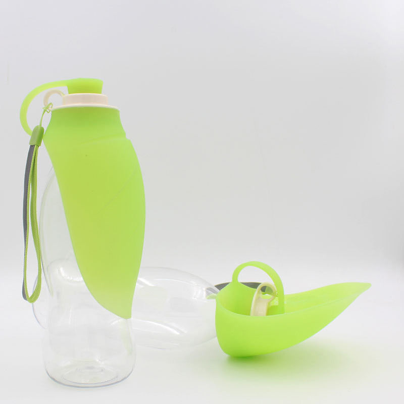 BSCI 20oz Foldable জলের বোতল কুকুরদের জন্য সিলিকন বাটি ফ্লিপস দিয়ে