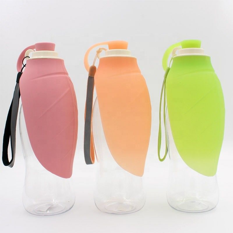 BSCI 20oz Foldable জলের বোতল কুকুরদের জন্য সিলিকন বাটি ফ্লিপস দিয়ে